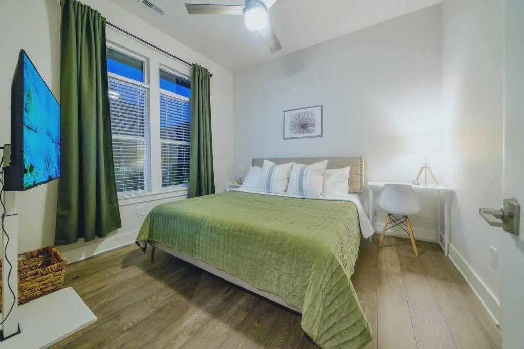 夏洛特New Stylish Getaway- 5 Mil To Uptown/3 Smart Tvs!公寓 外观 照片