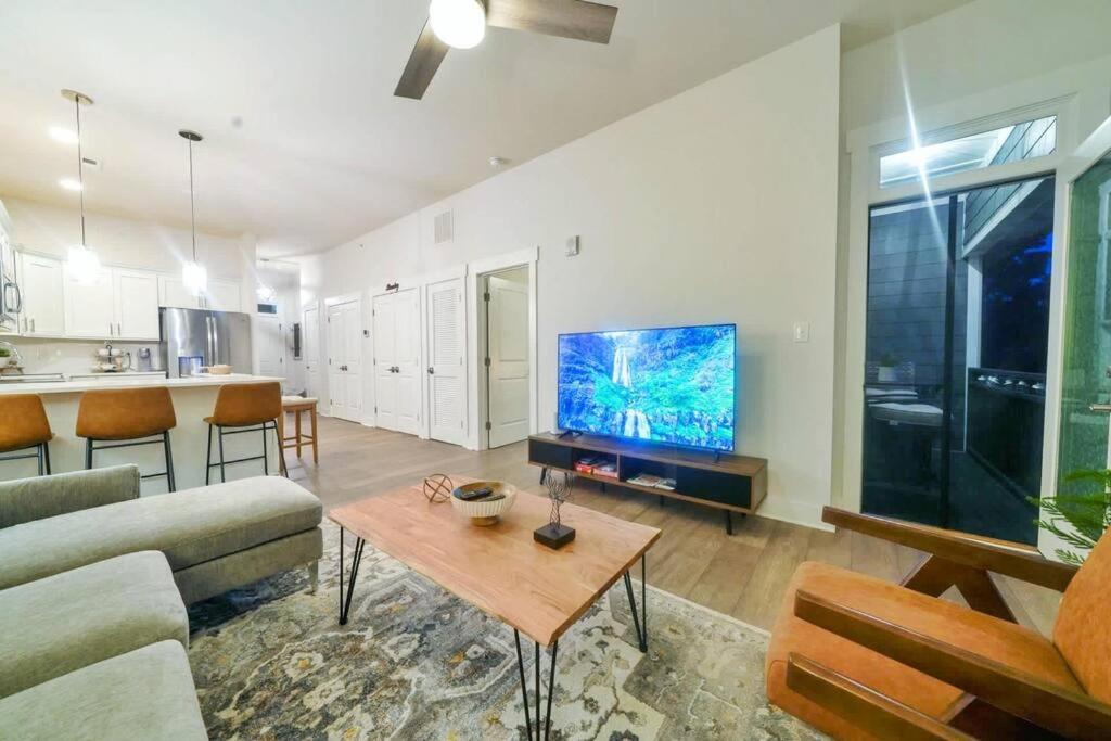 夏洛特New Stylish Getaway- 5 Mil To Uptown/3 Smart Tvs!公寓 外观 照片