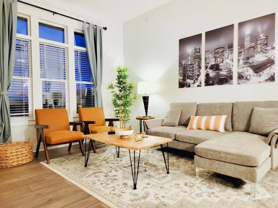 夏洛特New Stylish Getaway- 5 Mil To Uptown/3 Smart Tvs!公寓 外观 照片