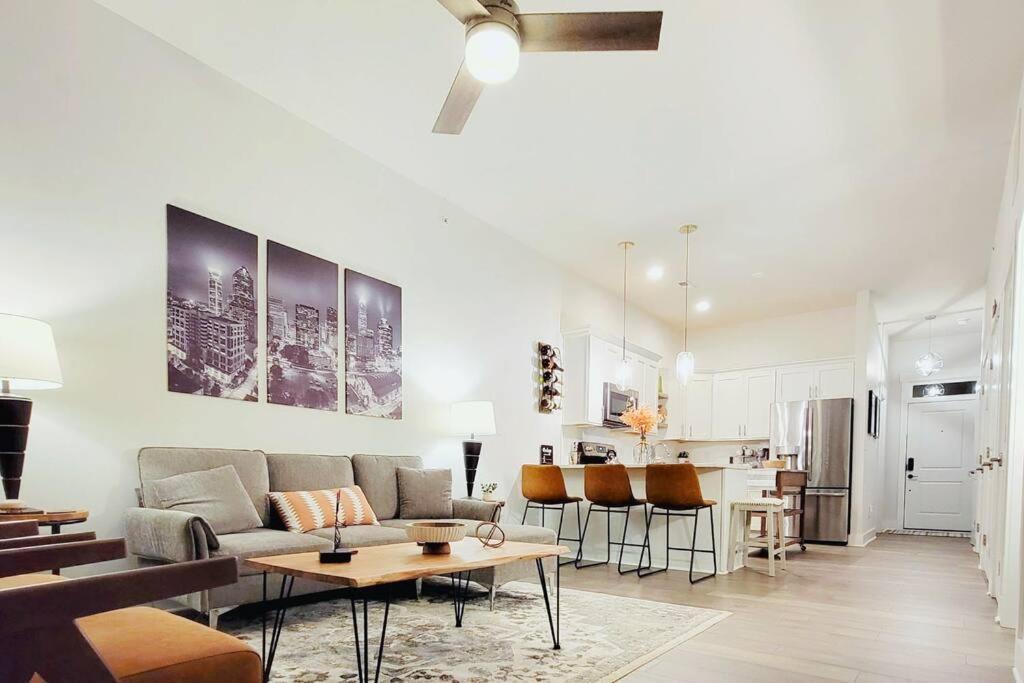 夏洛特New Stylish Getaway- 5 Mil To Uptown/3 Smart Tvs!公寓 外观 照片